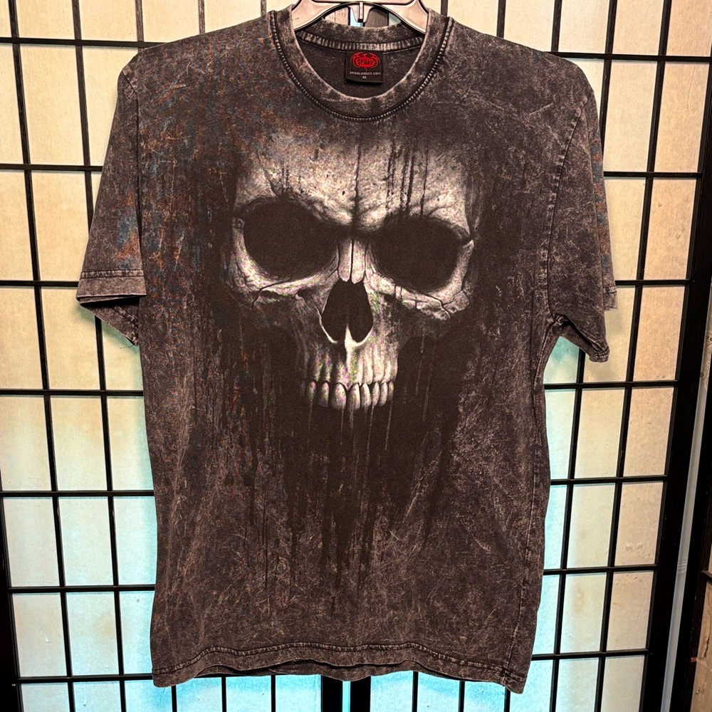Spiral Direct Acid Washed Look Skull tee shirt Mens Medium! EUC